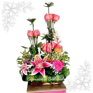 Ramo Tradicional en Base Rosas TR26